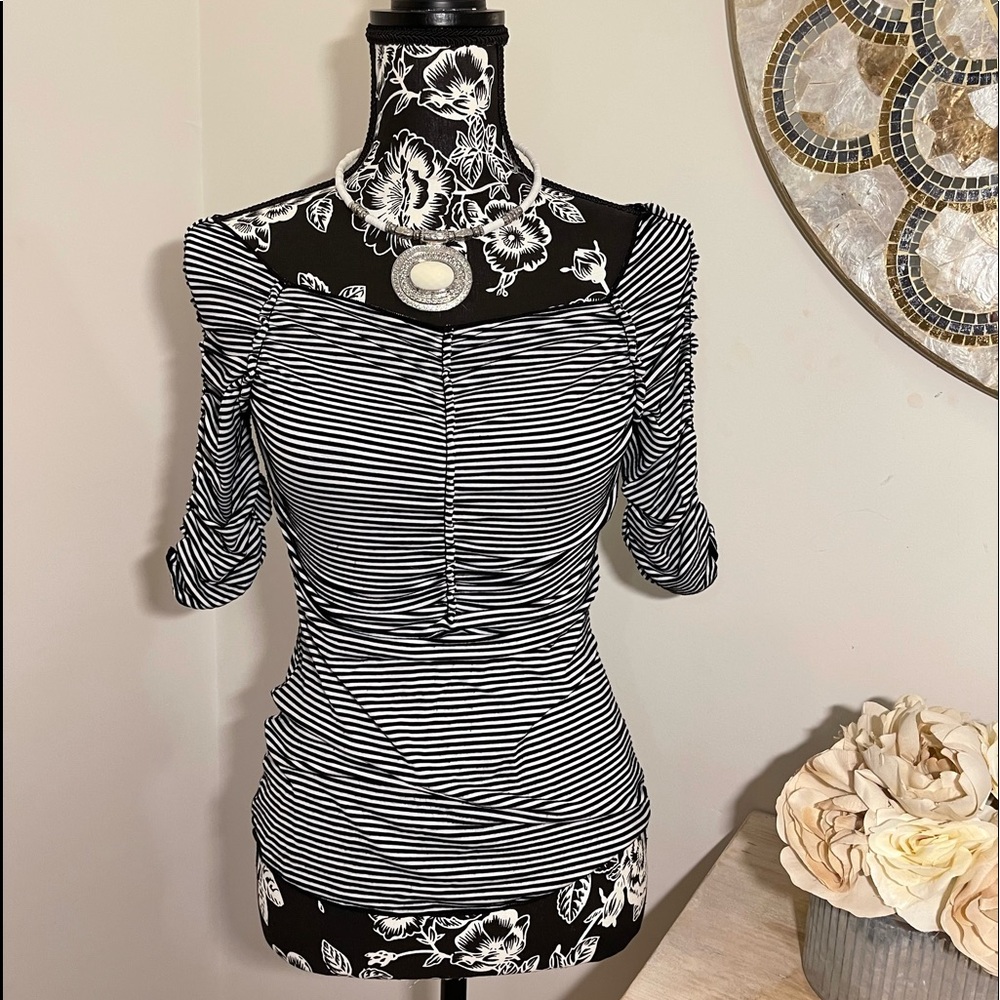 Euc Max Studio Top - image 1